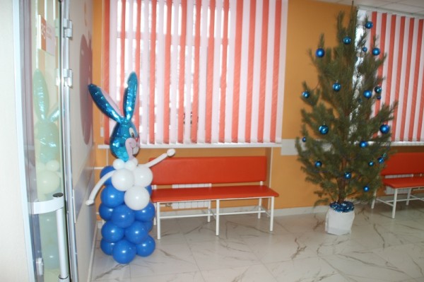 
									Мураховский показал детскую больницу, где раньше выпадали рамы   [ФОТО]  