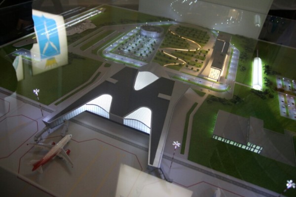 
									Новый омский аэропорт хотят целиком строить за счет частников 