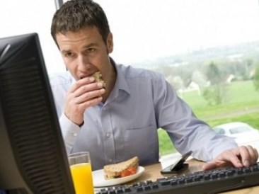 
									Россияне признались, что тратят 28 % рабочего времени впустую 