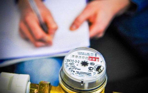 Как омичам быстро и удобно передать показания счетчиков воды?
Как омичам быстро и удобно передать показания счетчиков воды?