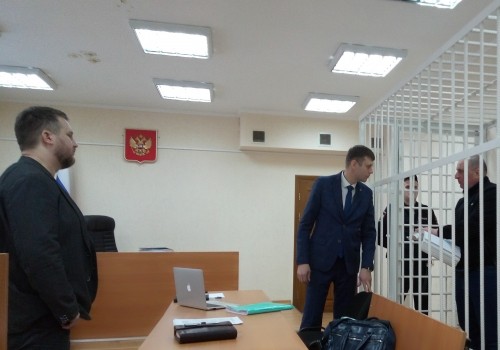 «Почему у них не изъяли дом?» — полковник Быков набросился на семью своего подельника Лебедева