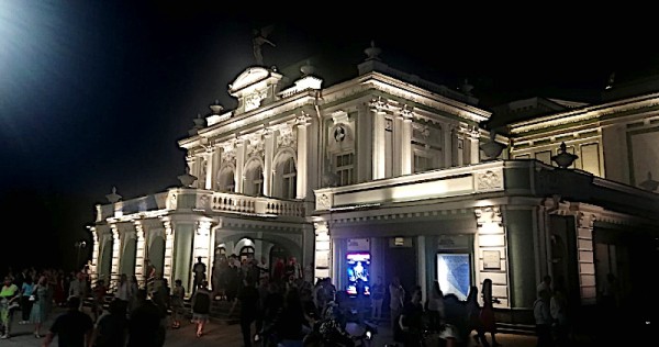 Виктор ЛАПУХИН: «К 150-летию обновим здание театра и его техническую «начинку»   
									Виктор ЛАПУХИН: «К 150-летию обновим здание театра и его техническую «начинку»