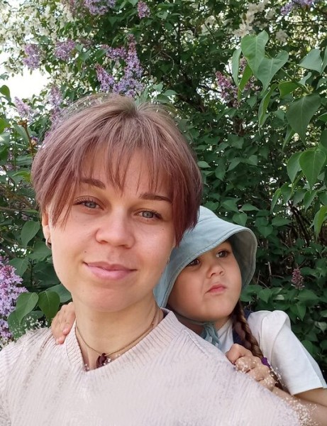 В предвкушении распаковок. Анастасия Бебешева о ёлочных игрушках из дерева