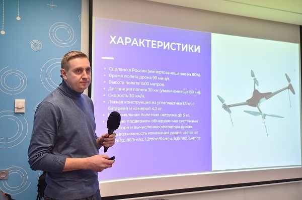 
									В Омске презентовали беспилотник, сделанный из потолочной плитки    [ФОТО]  