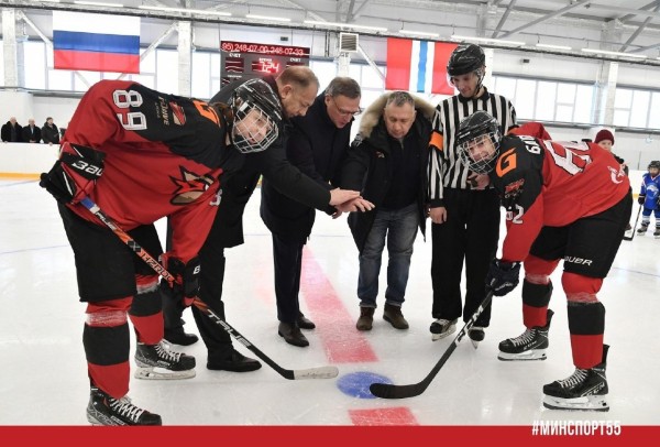 
									В Омске открыли новый ледовый дворец   [ФОТО]  
