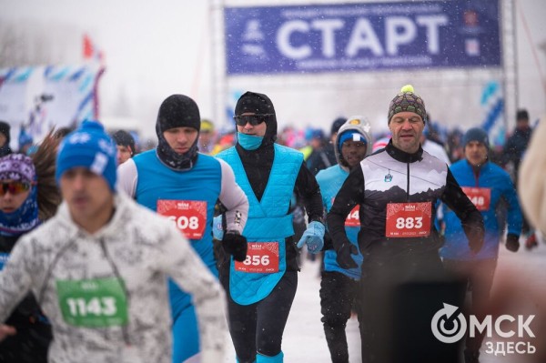 Рождественский полумарафон пробежали спортсмены из Африки, а выиграли - сибиряки Рождественский полумарафон пробежали спортсмены из Африки, а выиграли - сибиряки