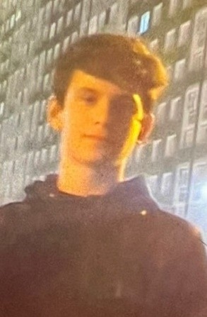 
									В Омске 15-летний мальчик вышел из школы и пропал   [ФОТО]  