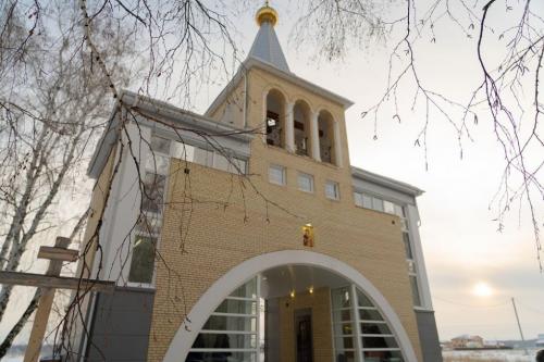 Стало известно, почему исчез огромный светящийся крест у «Континента» Кокорина Стало известно, почему исчез огромный светящийся крест у «Континента» Кокорина