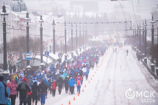 Рождественский полумарафон пробежали спортсмены из Африки, а выиграли - сибиряки Рождественский полумарафон пробежали спортсмены из Африки, а выиграли - сибиряки
