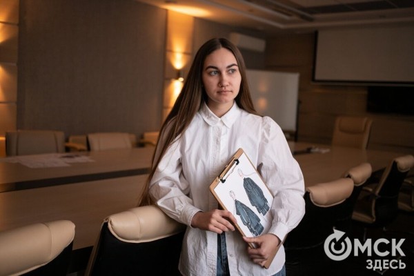 "Надеюсь, до скинни мы не дойдём". Омский молодой дизайнер о том, куда движется современная мода "Надеюсь, до скинни мы не дойдём". Омский молодой дизайнер о том, куда движется современная мода