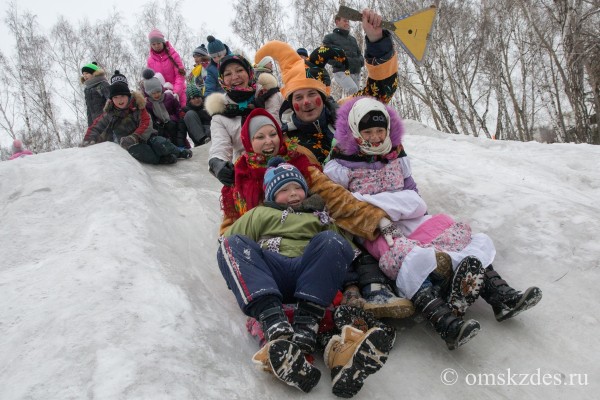 Рождество, Святки и Крещение - зимние традиции православных россиян Рождество, Святки и Крещение - зимние традиции православных россиян