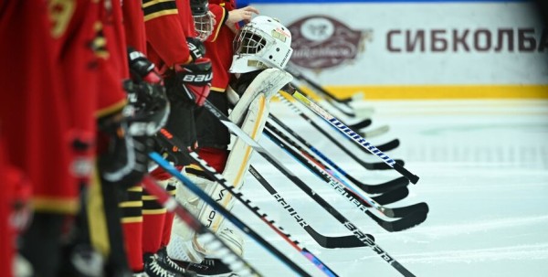 "Авангард" завершил двухматчевый выезд поражением от "Нефтехимика"