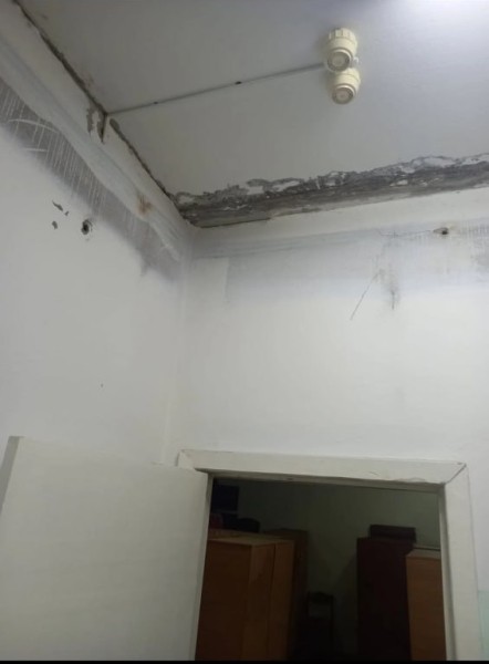 
									На роддом, где не хотят рожать омички, теперь жалуются его сотрудники   [ФОТО]  