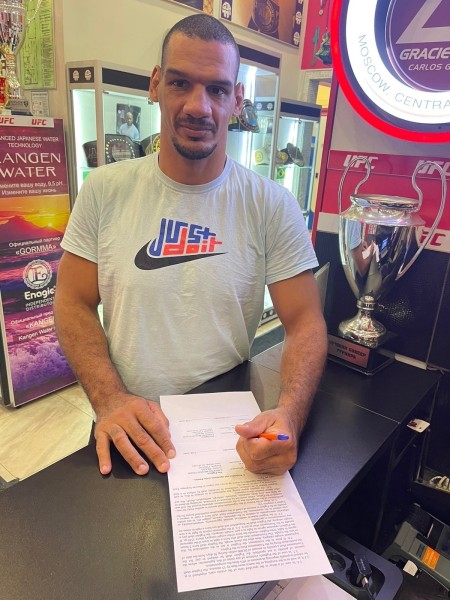 
									Перед матчем «Авангарда» на «G-Drive Арене» потренируются бразильские бойцы 