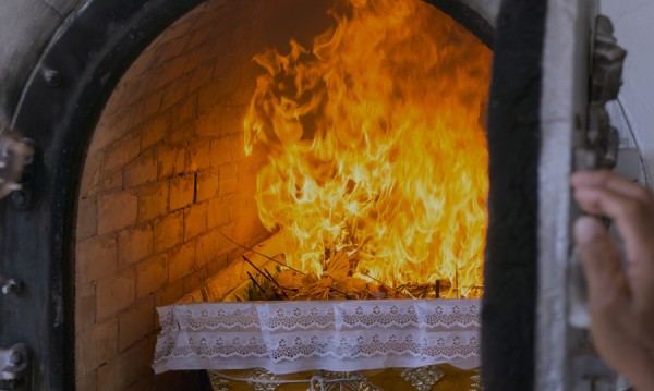 Проклятая земля: почему в Омске до сих пор не построили крематорий?  
									Проклятая земля: почему в Омске до сих пор не построили крематорий?