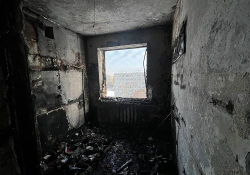 Сгорело все: в пожаре в жилом доме на Бородина обвиняют сотрудницу «Омскгоргаза»