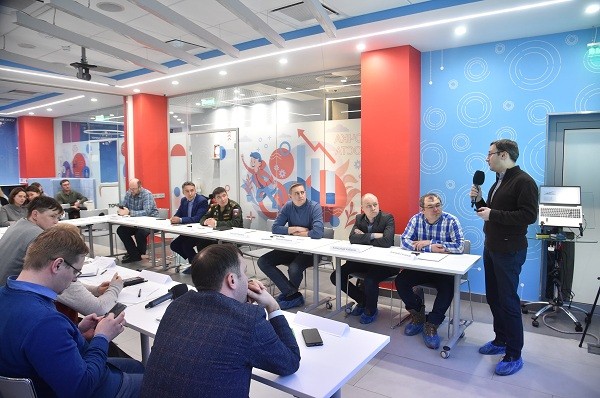 
									В Омске презентовали беспилотник, сделанный из потолочной плитки    [ФОТО]  