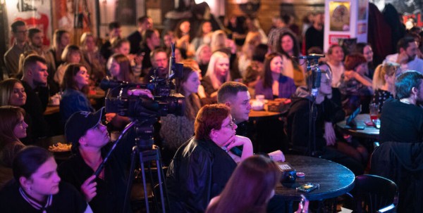 "От человека к человеку надо идти", - Андрей Духовской, руководитель проекта "НЕформат" в Oldman Pub  