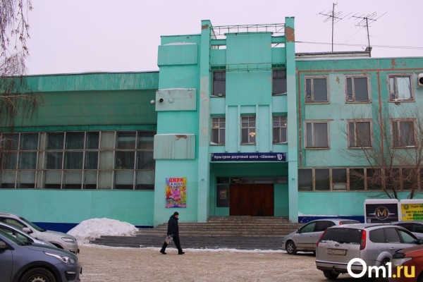 «Мы остаёмся бездомными»: как из Дворца культуры, где работал Егор Летов, выселяют детей и инвалидов