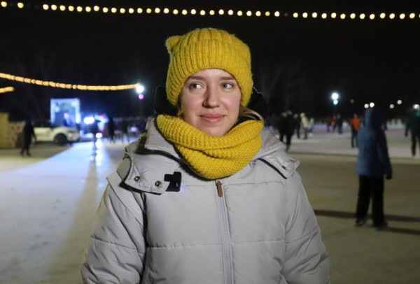 Омские студенты отметили свой праздник на ночном катке