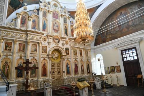 В канун Рождества губернатор Бурков посетил омский Казачий Никольский собор