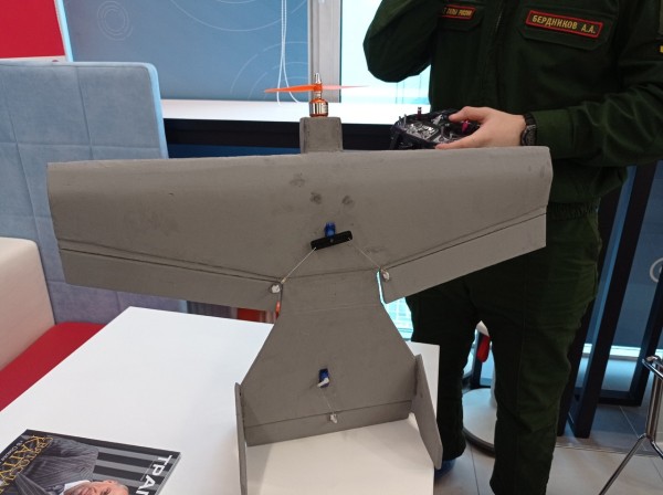 
									В Омске презентовали беспилотник, сделанный из потолочной плитки    [ФОТО]  