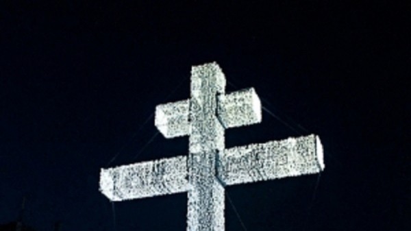 У омского «Континента» впервые не установили светящийся гигантский крест. Почему?