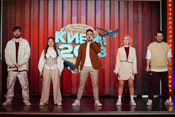 
									Две омские команды КВН попали в Премьер-лигу   [ФОТО]  