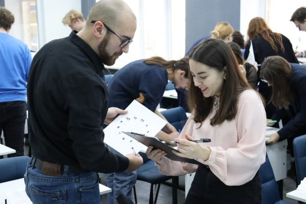 В ОмГПУ впервые прошел экзамен без билетов и вопросов преподавателя  
									В ОмГПУ впервые прошел экзамен без билетов и вопросов преподавателя