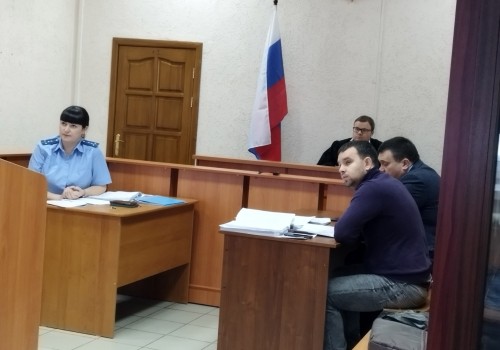 «Его убить нельзя, а деньги получить с него надо»: о судебных страстях вокруг депутата Кипервара в Омске «Его убить нельзя, а деньги получить с него надо»: о судебных страстях вокруг депутата Кипервара в Омске