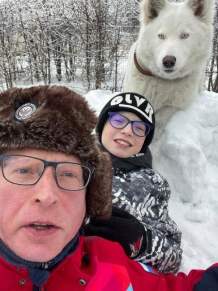 Омский губернатор Александр Бурков сообщил о пополнении в семействе Омский губернатор Александр Бурков сообщил о пополнении в семействе