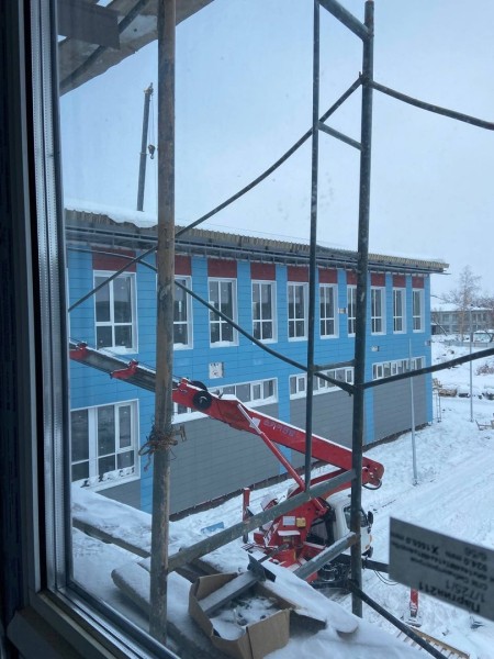 
									В Омской области срывают строительство школы, которую должны сдать к 1 сентября   [ФОТО]  