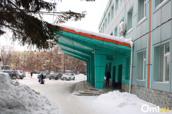 «Мы остаёмся бездомными»: как из Дворца культуры, где работал Егор Летов, выселяют детей и инвалидов