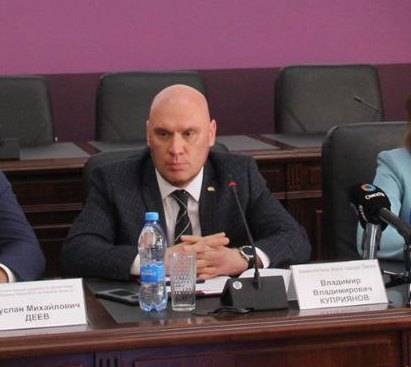 Куприянов объяснил, зачем Омску понадобились еще два вице-мэра
Куприянов объяснил, зачем Омску понадобились еще два вице-мэра