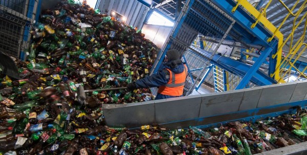 Омские студенты взялись за переработку мусора