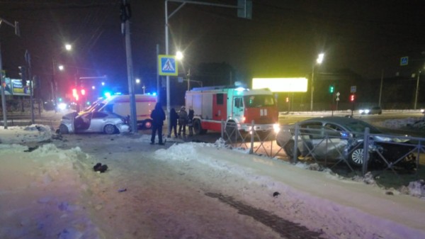 В ночном ДТП на Масленникова погиб 62-летний омич