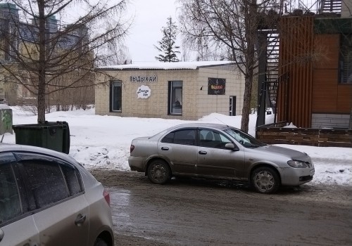 В Омске кафе продолжают открывать на месте туалетов?