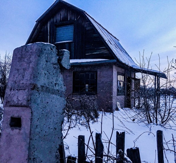 Пустые дома: омич поделился кадрами заброшенного дачного посёлка