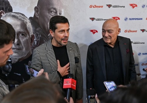 В Омск прилетел журналист Познер В Омск прилетел журналист Познер