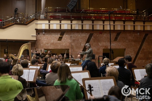"Хоровой код вшит в каждого": Надежда Артемьева о гармоническом мышлении в России "Хоровой код вшит в каждого": Надежда Артемьева о гармоническом мышлении в России