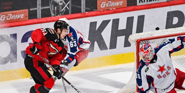 "Авангард" начал домашнюю серию с поражения от ЦСКА