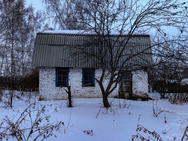 Пустые дома: омич поделился кадрами заброшенного дачного посёлка