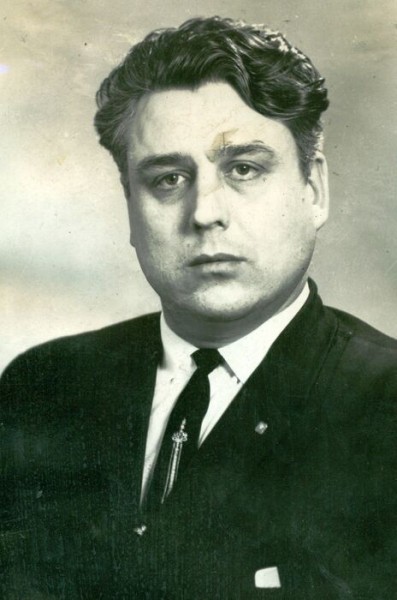 "Держится мир именно на надёжных людях". О поднятой целине как локальном бренде Русско-Полянского района "Держится мир именно на надёжных людях". О поднятой целине как локальном бренде Русско-Полянского района