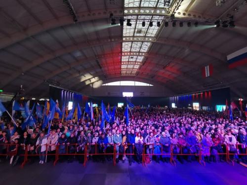 Праздник «Крымская весна» собрал более десяти тысяч омичей Праздник «Крымская весна» собрал более десяти тысяч омичей