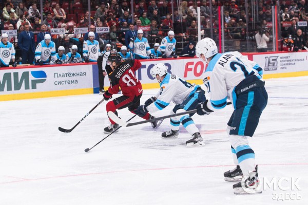 "Авангард" стал первым полуфиналистом "Востока" "Авангард" стал первым полуфиналистом "Востока"