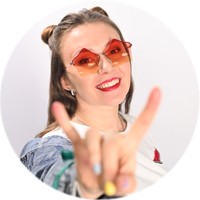 "Создали Барби с гнущимися коленями, и в семье кукол появилась разлучница". Барби отмечает день рождения