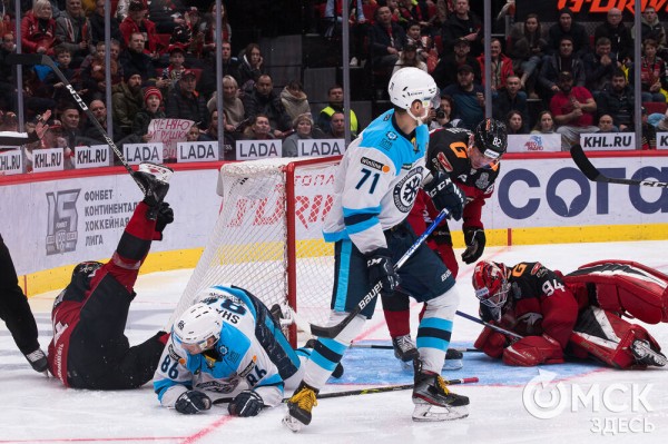 "Авангард" стал первым полуфиналистом "Востока" "Авангард" стал первым полуфиналистом "Востока"
