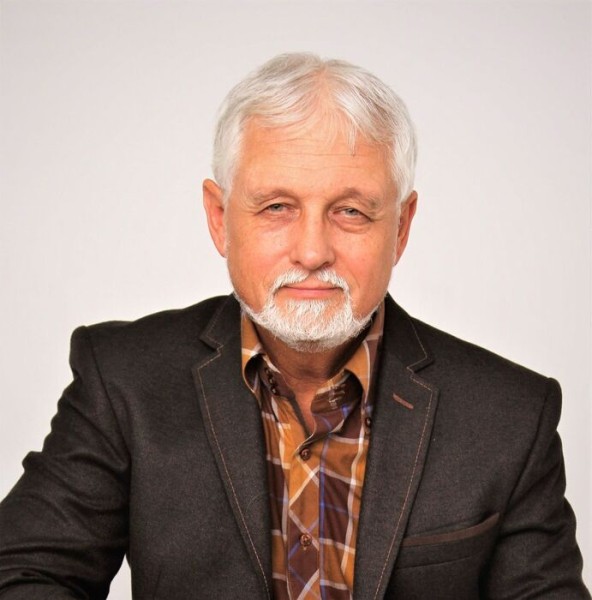 "Бывало, как соберутся за столом наши казаки, да запоют, аж стёкла дрожат ". Этнокультурный бренд Черлакского района Омской области