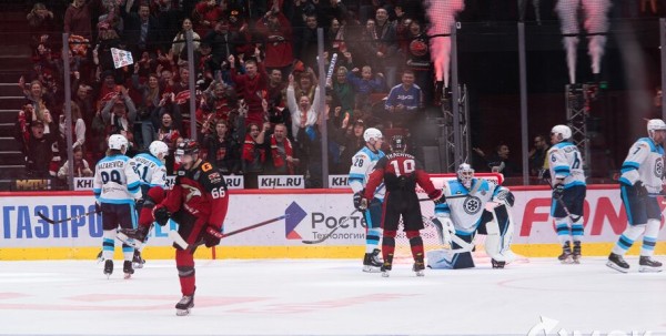 "Авангард" стал первым полуфиналистом "Востока" "Авангард" стал первым полуфиналистом "Востока"