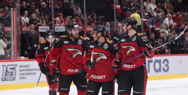 "Авангард" выиграл у "Металлурга" в стартовой игре второго раунда Кубка Гагарина